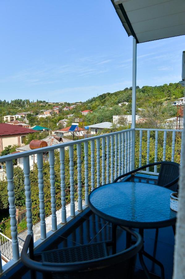 Family Нotel Banuri Κουτάισι Εξωτερικό φωτογραφία
