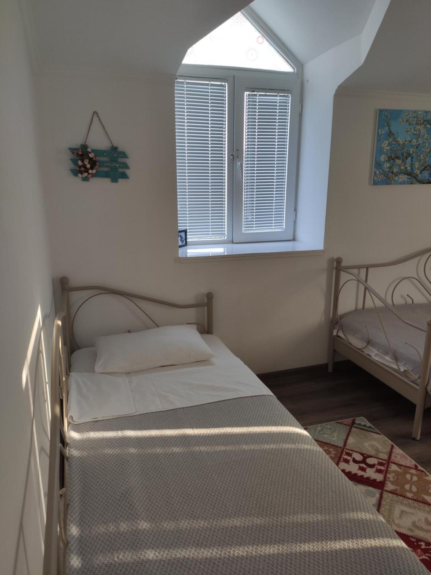 Family Нotel Banuri Κουτάισι Δωμάτιο φωτογραφία